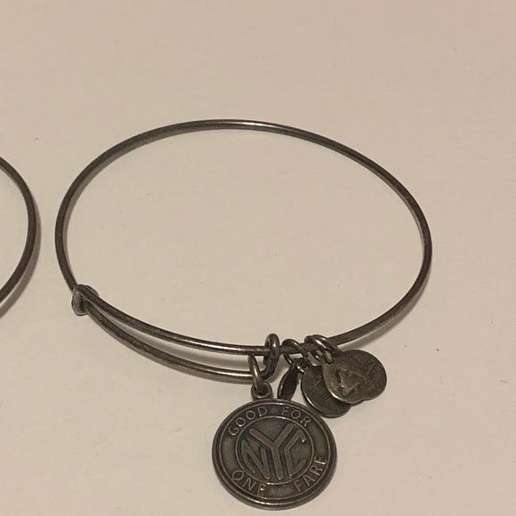 Alex and Ani bundle of 5 bangles - Picture 5 of 7